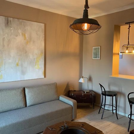 Penthouse Garibaldi Apartment คาตาเนีย ภายนอก รูปภาพ