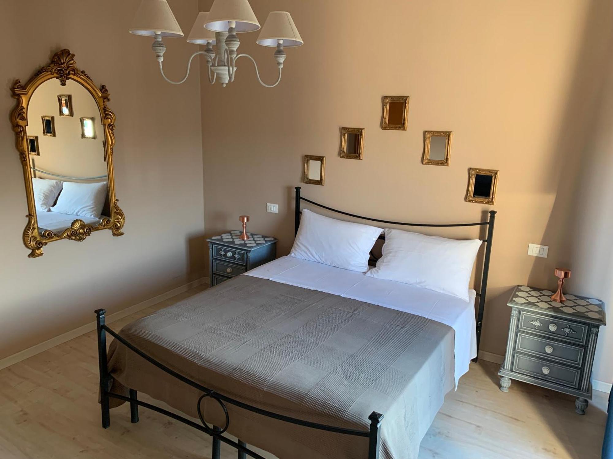 Penthouse Garibaldi Apartment คาตาเนีย ภายนอก รูปภาพ